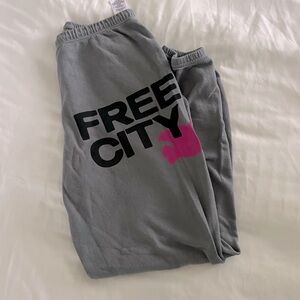 Free City, large logo sweatpants, size M